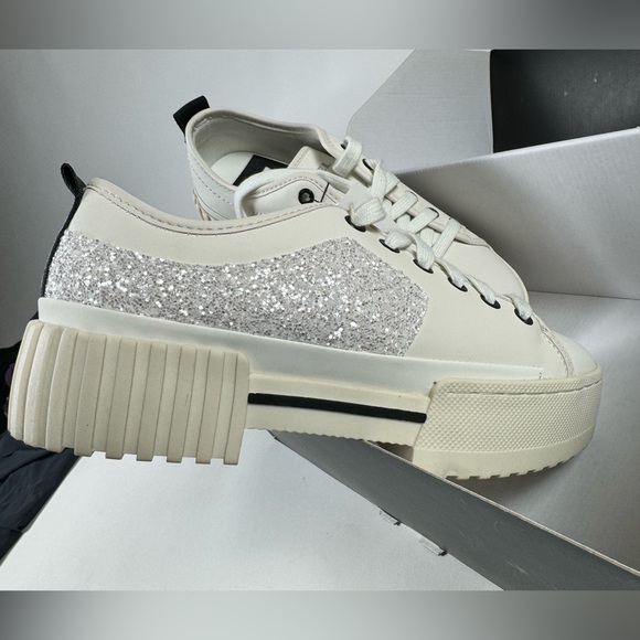 Diesel Shoes! Merley Low, color sand dollar, size 6.5, NWT - Picture 14 of 15